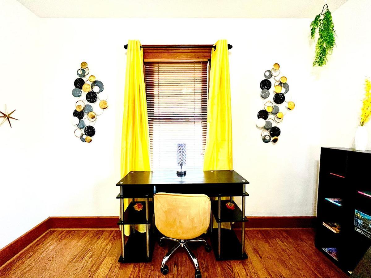 The Amber Retreat - Brooklyn Centre Comfort - Charming Space For Families, Couples & Business Travelers Near Downtown - With 300Mb Wifi, Parking & Self Check-In Cleveland Eksteriør bilde