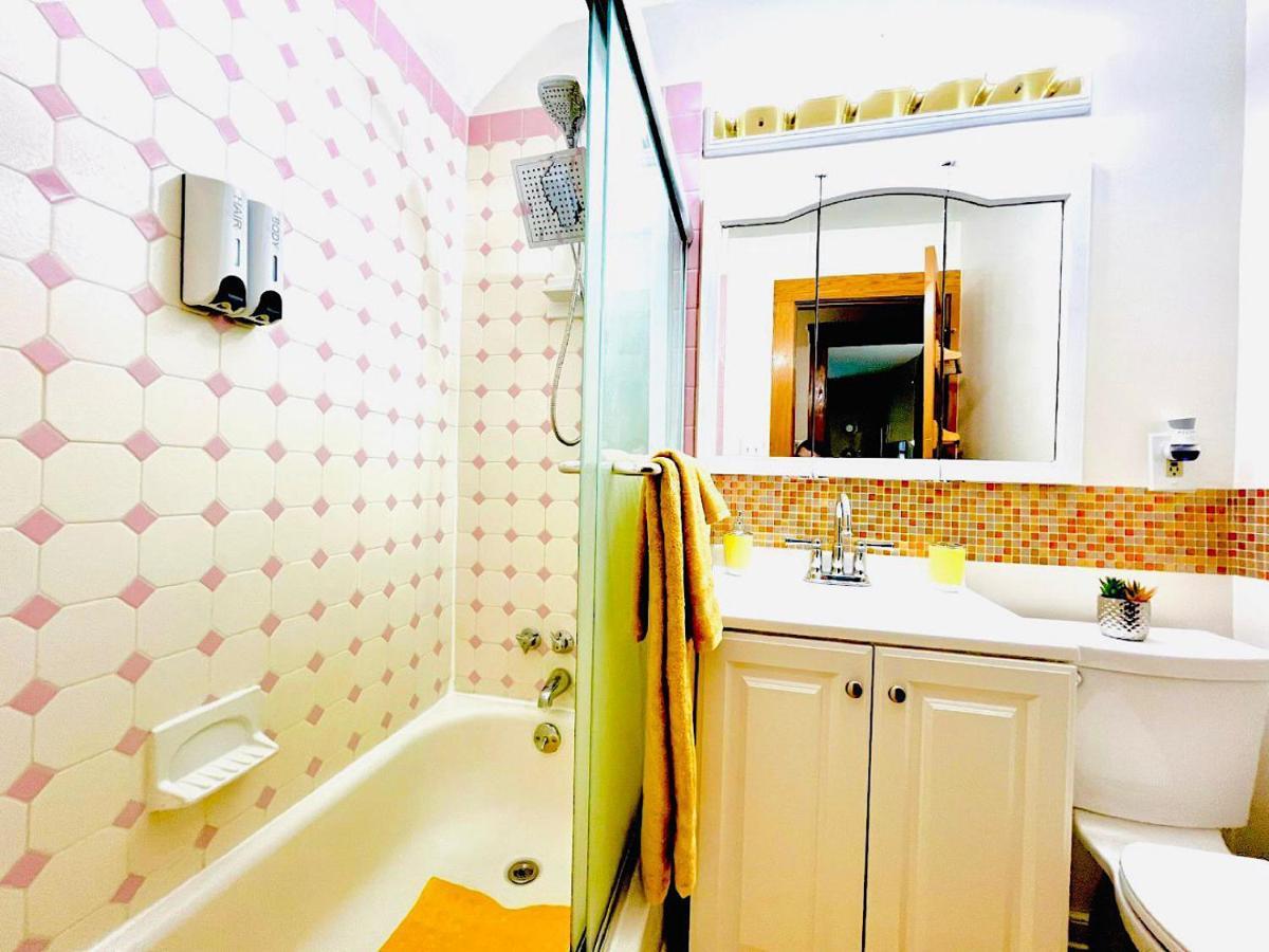 The Amber Retreat - Brooklyn Centre Comfort - Charming Space For Families, Couples & Business Travelers Near Downtown - With 300Mb Wifi, Parking & Self Check-In Cleveland Eksteriør bilde
